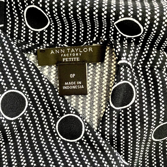 Ann Taylor Factory Twist Detail Midi Dress - Picture 5 of 6